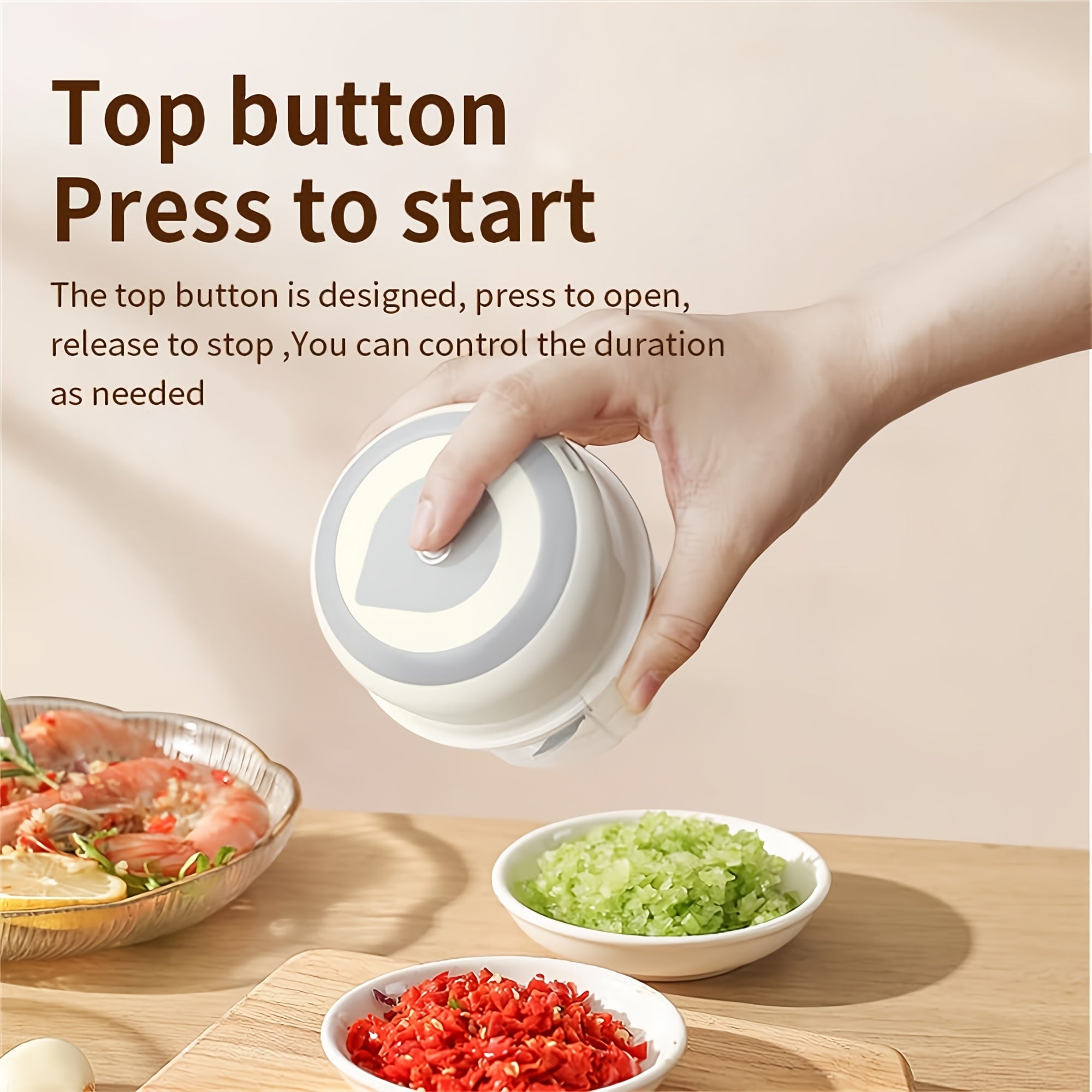 Electric Mini Garlic Chopper, Portable Mini Mincer Electric Food Processor, Garlic Mincer Onion Veggie Chopper, 8.45oz Mini Food Maker Presses for Chili Meat Spices Chopper Blender Machine