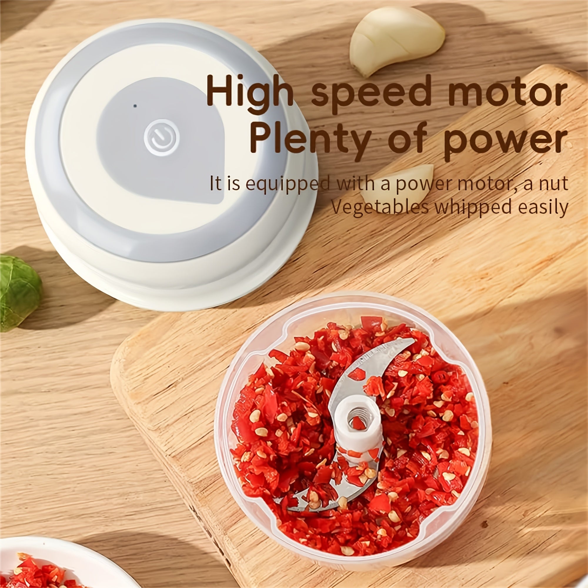 Electric Mini Garlic Chopper, Portable Mini Mincer Electric Food Processor, Garlic Mincer Onion Veggie Chopper, 8.45oz Mini Food Maker Presses for Chili Meat Spices Chopper Blender Machine